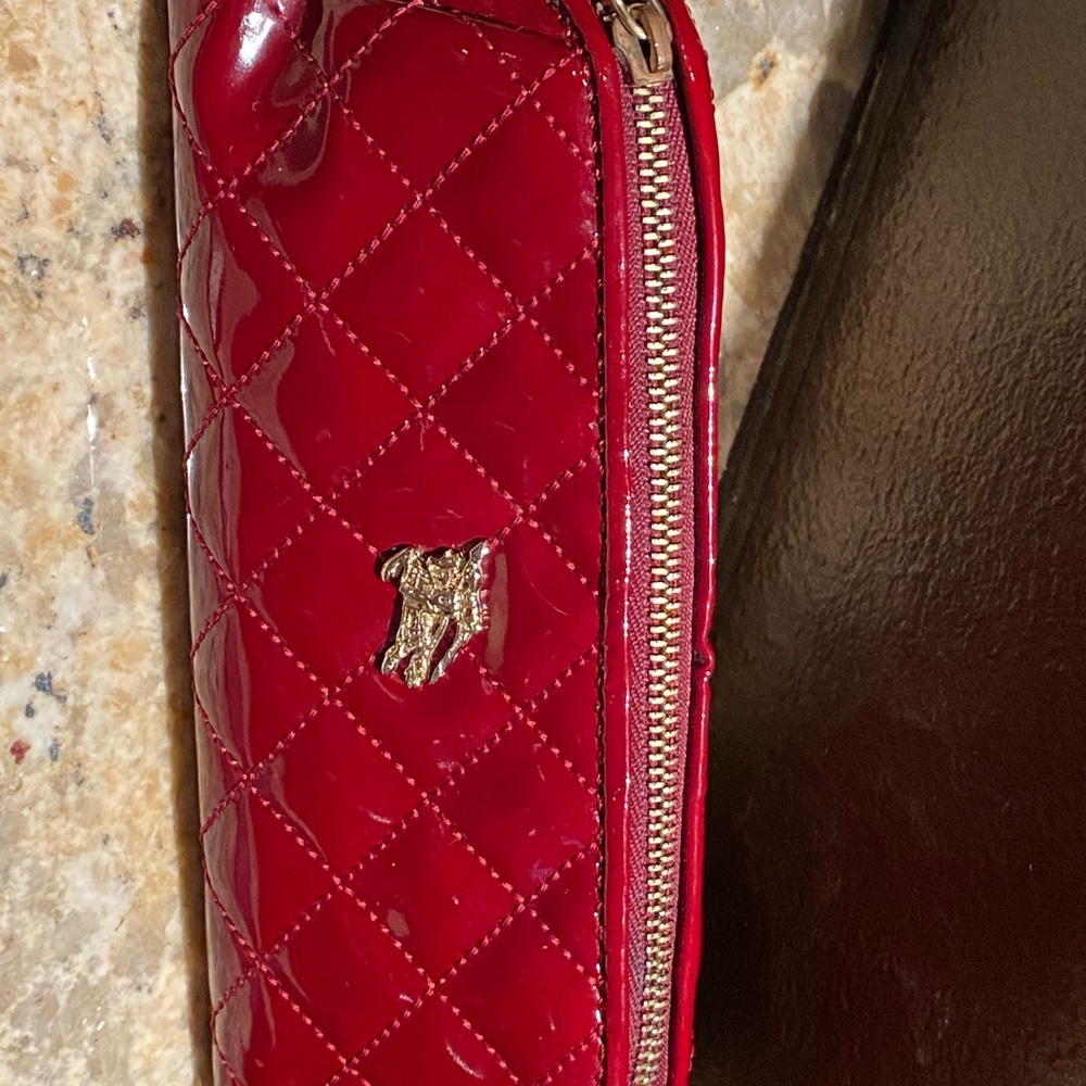 Vintage Burberry red patent pouch - Picture 2 of 9